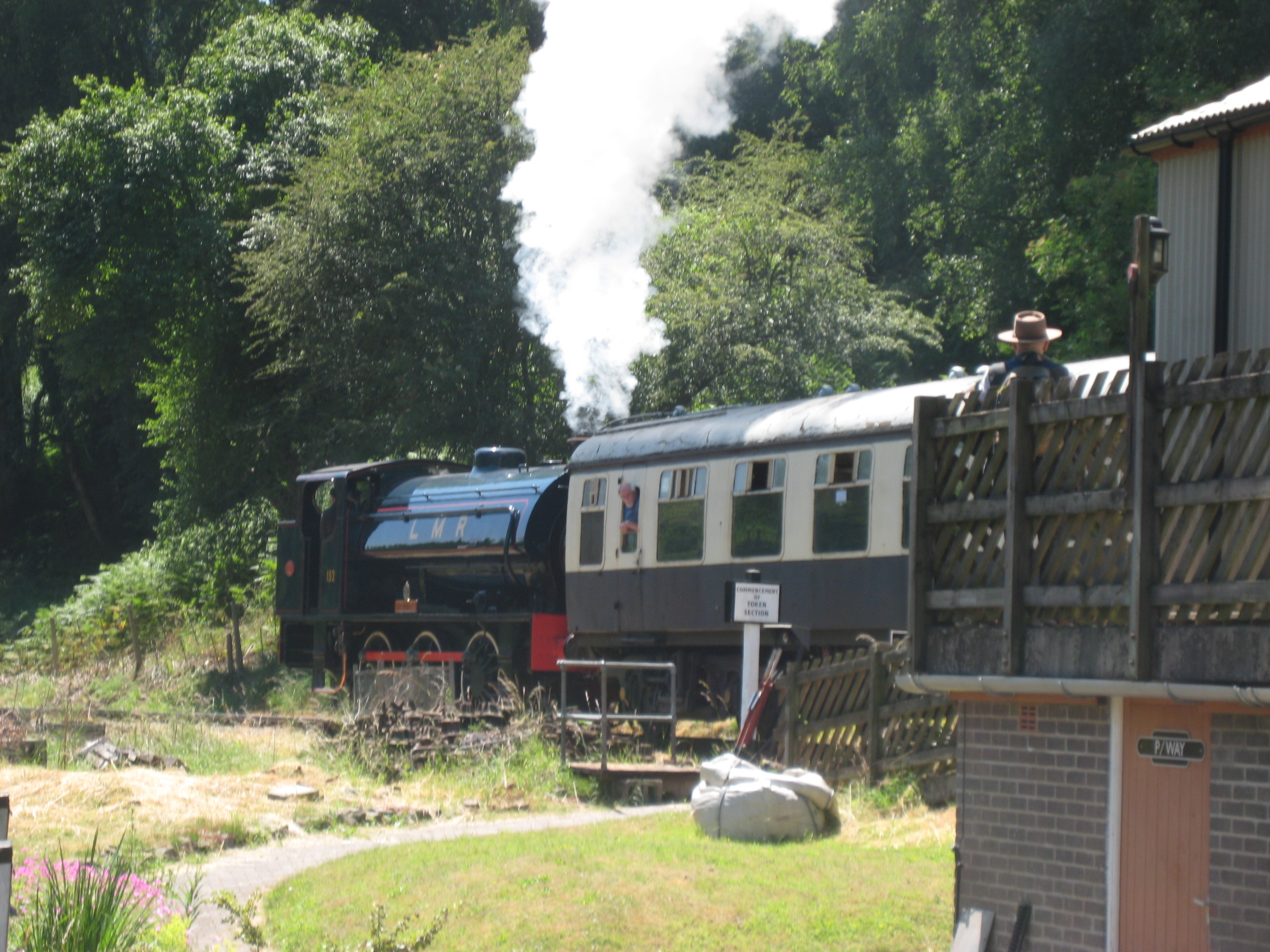 A classic steam engine with one carriage