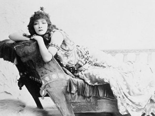 Sarah Bernhardt as Cleopatra