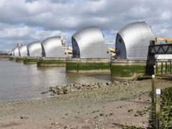 the thames barrier 
