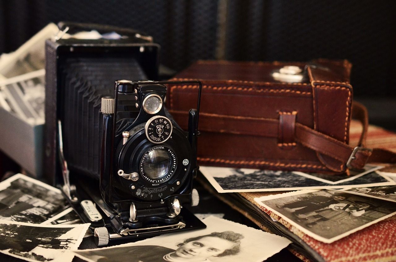 Photo of an old fashioned camera