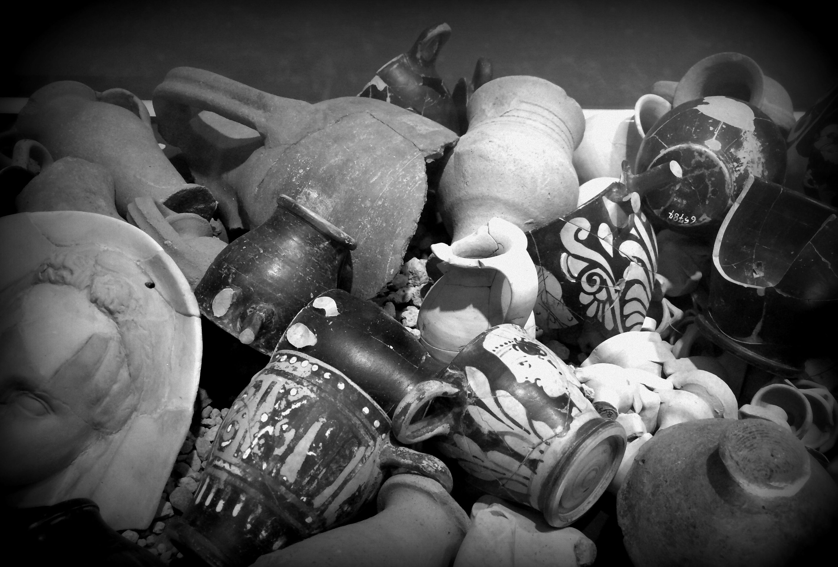 Photo of pottery fragments from pompeii